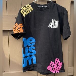 The Museum Stack Logo Multicologr T-Shirt - DC Streetwear